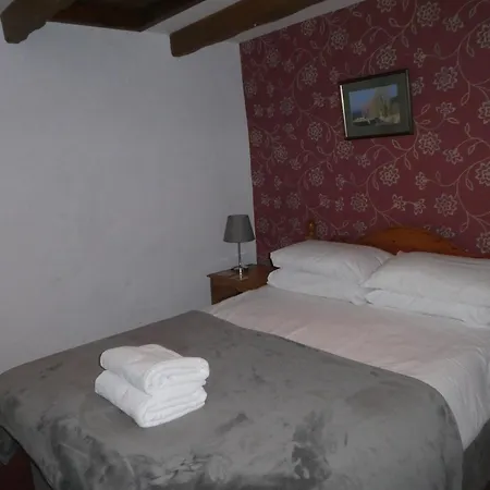 Inn The George *